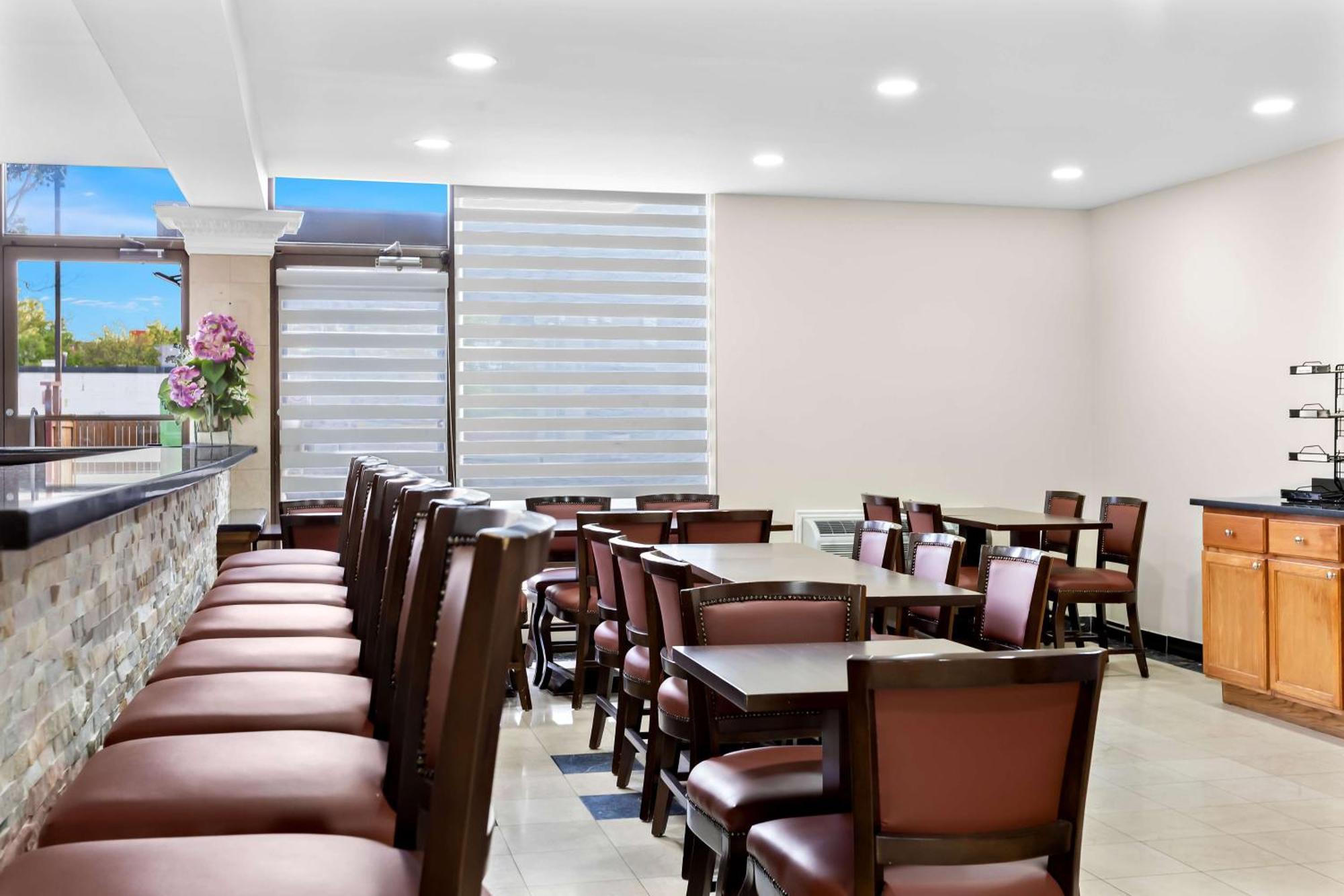 Surestay Plus By Best Western Windsor Eksteriør bilde